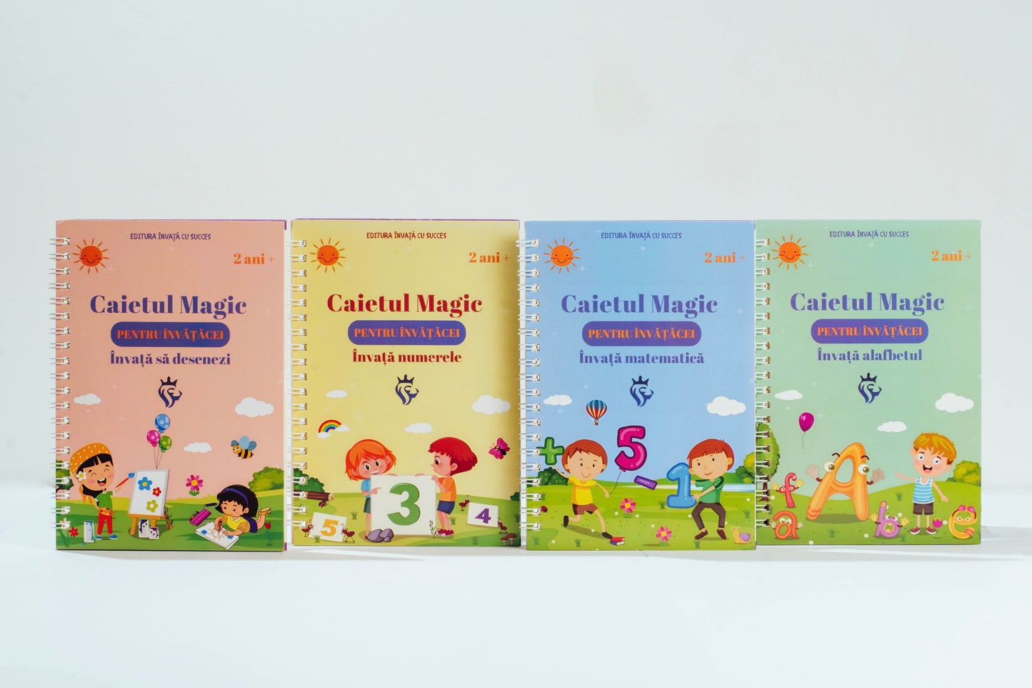 Set 4 Cărți caligrafice + 2 pixuri cu 8 mine Gratuit: Litere + Numere + Adunări + Desen | Recomandat: 2-10 ani.